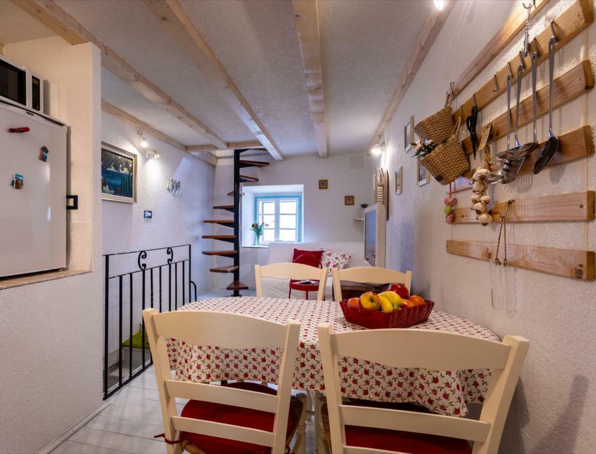 Apartman Valdi Baska  Exterior photo